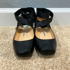 Jessica Simpson Black Ballet Flats